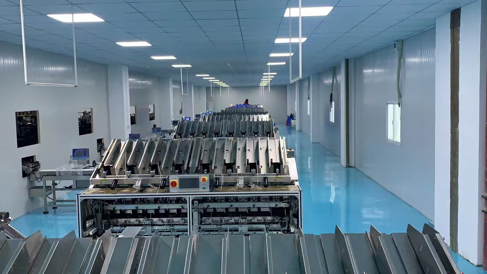 面膜罐裝機——打造高效面膜生產線的設備